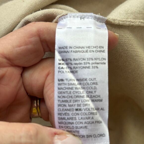 Chico's Tan Floral Lightweight Sweater, Size 8 - Picture 8 of 8